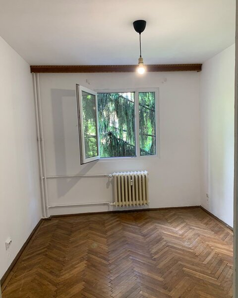 Berceni, Emil Racovita, Straduintei, Spital Obregia