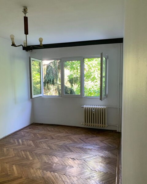 Berceni, Emil Racovita, Straduintei, Spital Obregia